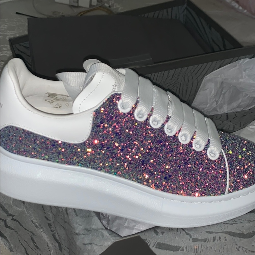 Alexander McQueen glitter leather platform sneaker